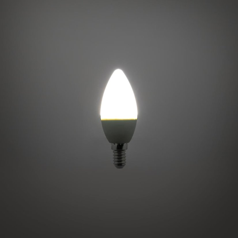 LED žárovka candle Retlux RLL 262